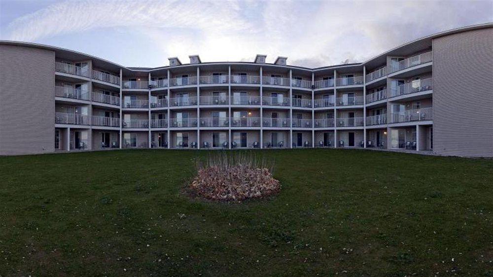 Holiday Inn Express St Ignace-Lake Central By Ihg Saint Ignace Bagian luar foto