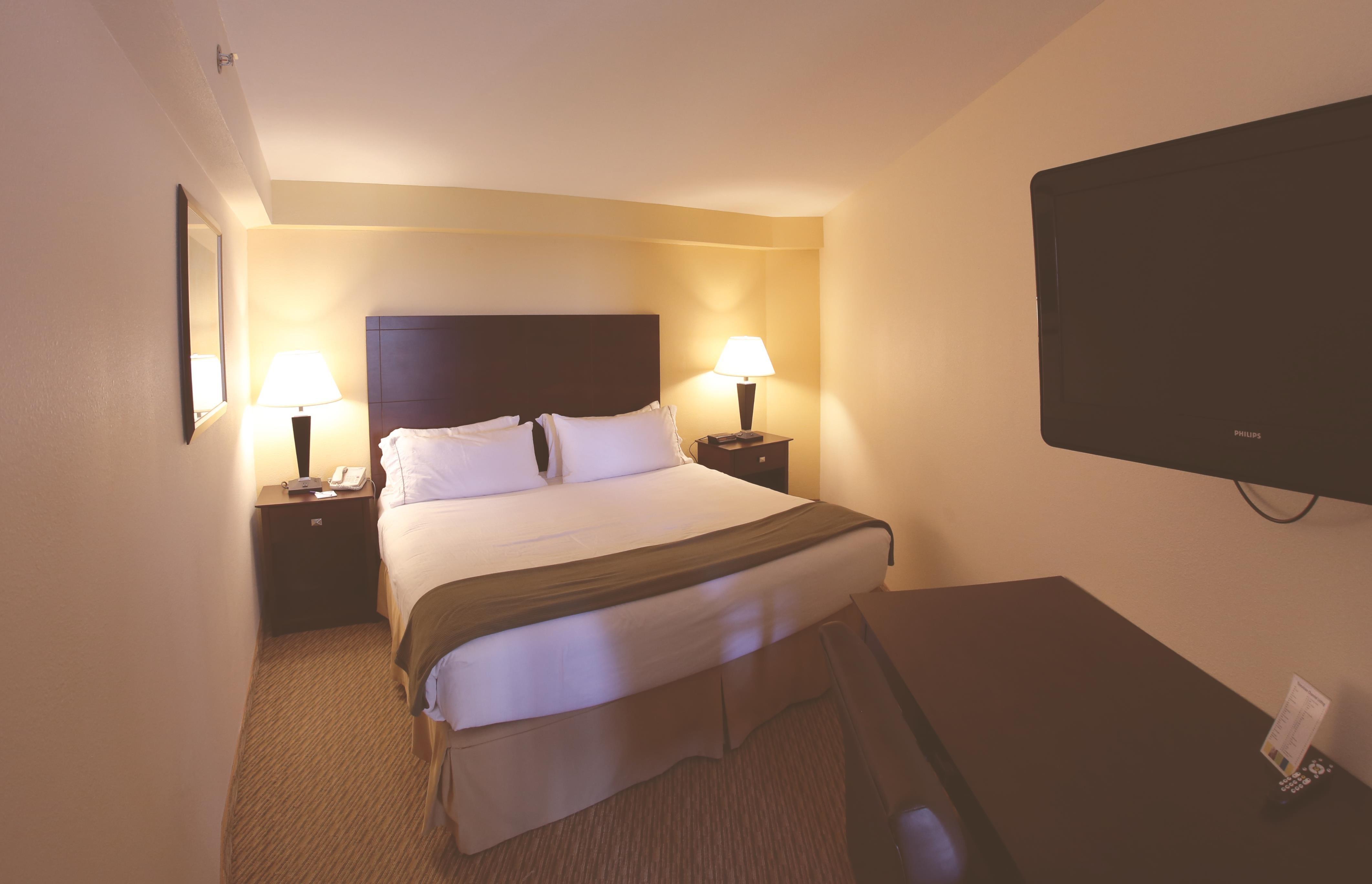Holiday Inn Express St Ignace-Lake Central By Ihg Saint Ignace Bagian luar foto