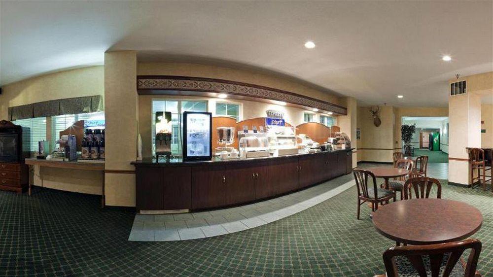 Holiday Inn Express St Ignace-Lake Central By Ihg Saint Ignace Bagian luar foto