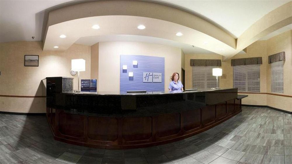 Holiday Inn Express St Ignace-Lake Central By Ihg Saint Ignace Bagian luar foto